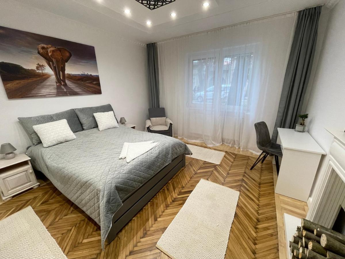 Season One Apartman Сегед Екстер'єр фото